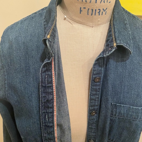 Lands End denim top. Vintage lace added to cuff. Size 14 - Picture 6 of 12